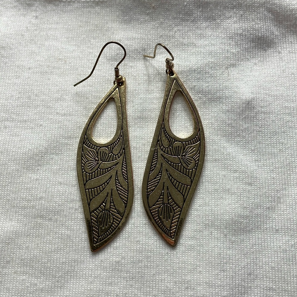 Leaf earrings